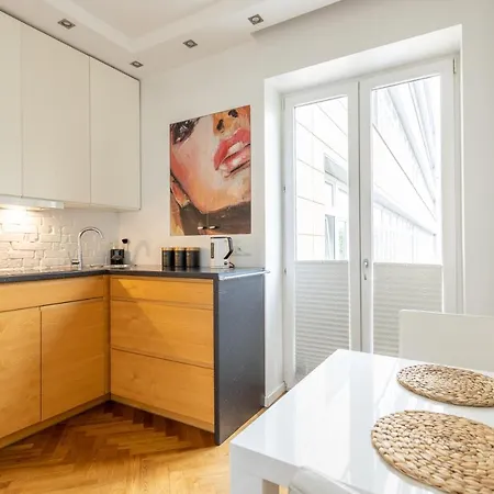 Central - Great Location- Studio Apartment- - Zurawia Apartment Warschau